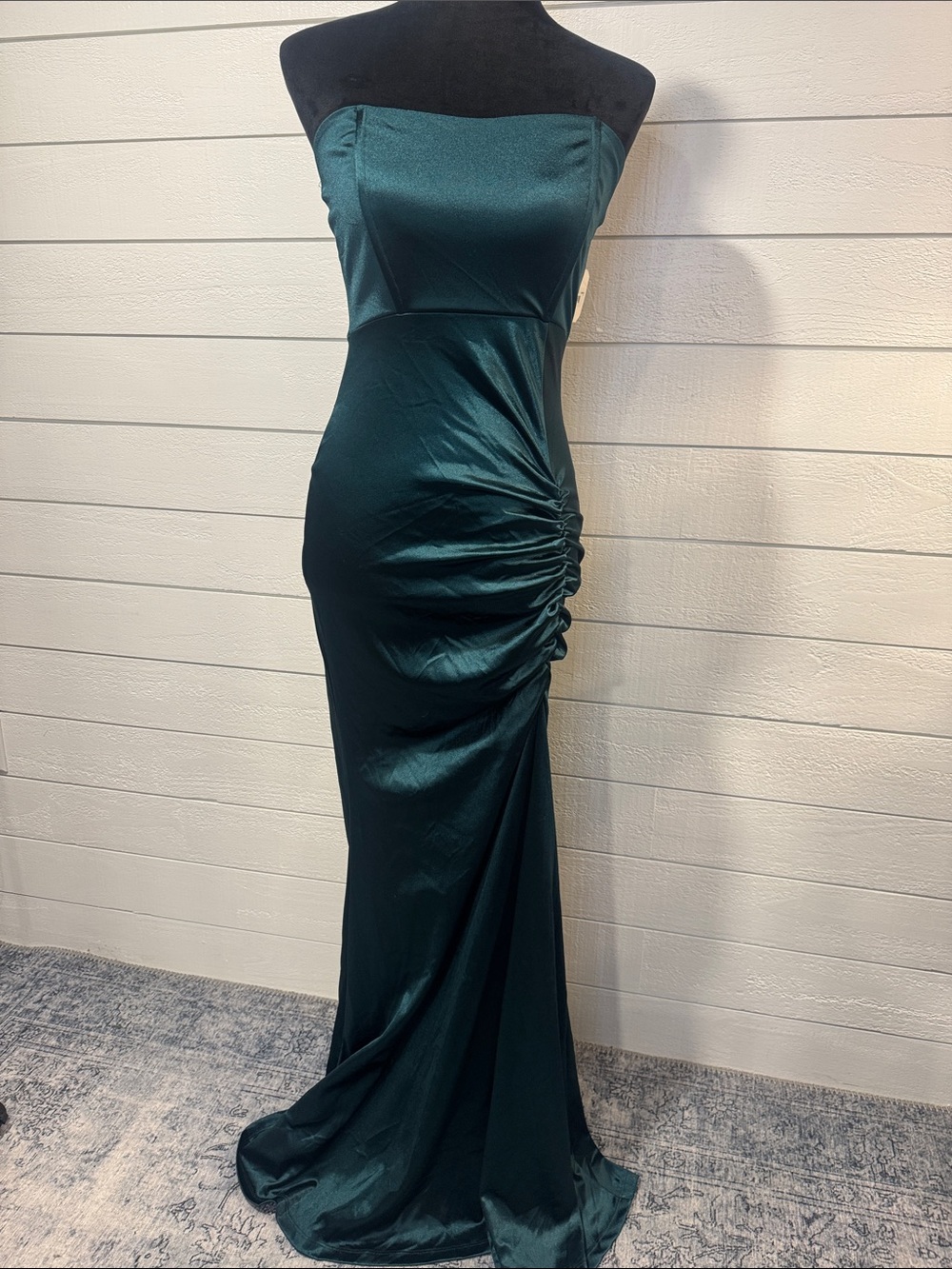 ALTAR’D STATE Emerald Green Strapless Ruched Side Evening Gown- small